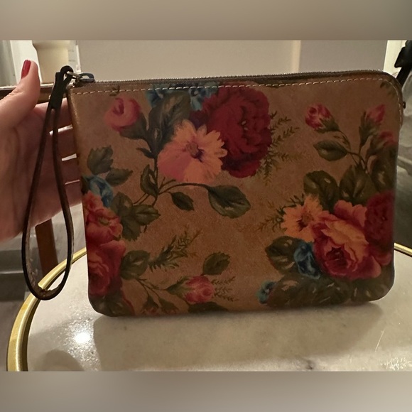 Patricia Nash Brown and Red Floral Leather Clutch Wristlet - Picture 5 of 7